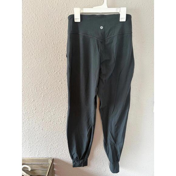 lululemon athletica Pants - Lululemon Align Jogger 28in Graphite Grey size 6. EUC. No pilling. $98 retail.